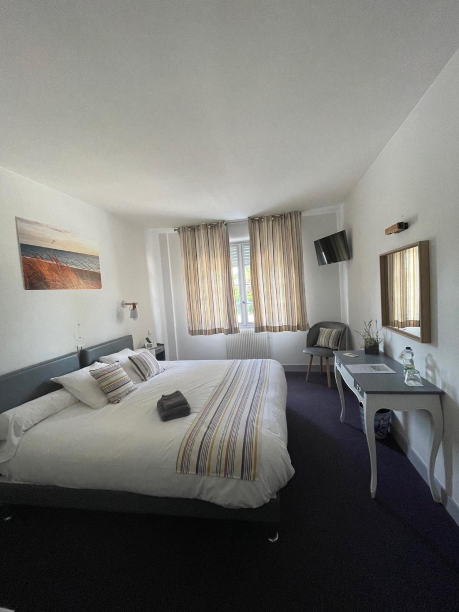Logis Hotel Le Relais Des Plages Saint-Paul-les-Dax Bagian luar foto