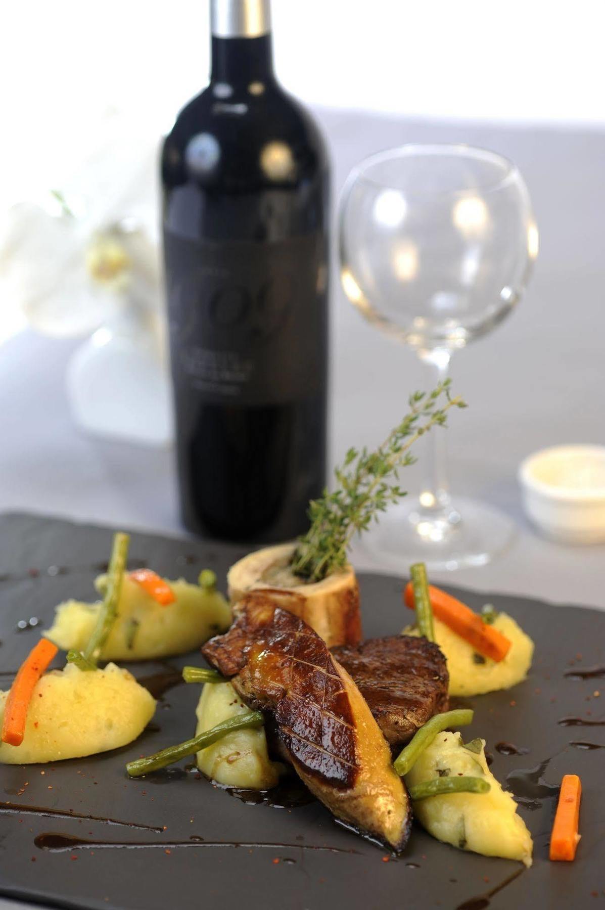 Logis Hotel Le Relais Des Plages Saint-Paul-les-Dax Bagian luar foto